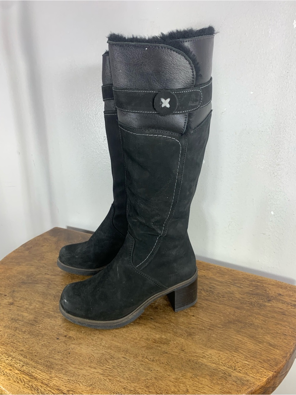 Sauté-Mouton made in canad Black Suede & Leather Knee-High Winter Boots – Size 3